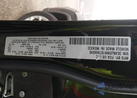 2025 Jeep Compass Latitude 4X4 из США, поврежденный, VIN 3C4NJDBN1ST604245